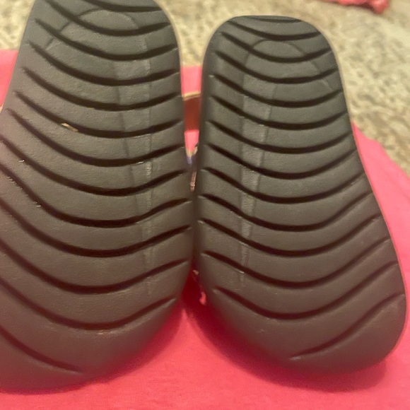 ‼️SHIPS FREE‼️Nike Kawa Slides Butterfly Size 5C - Picture 4 of 8